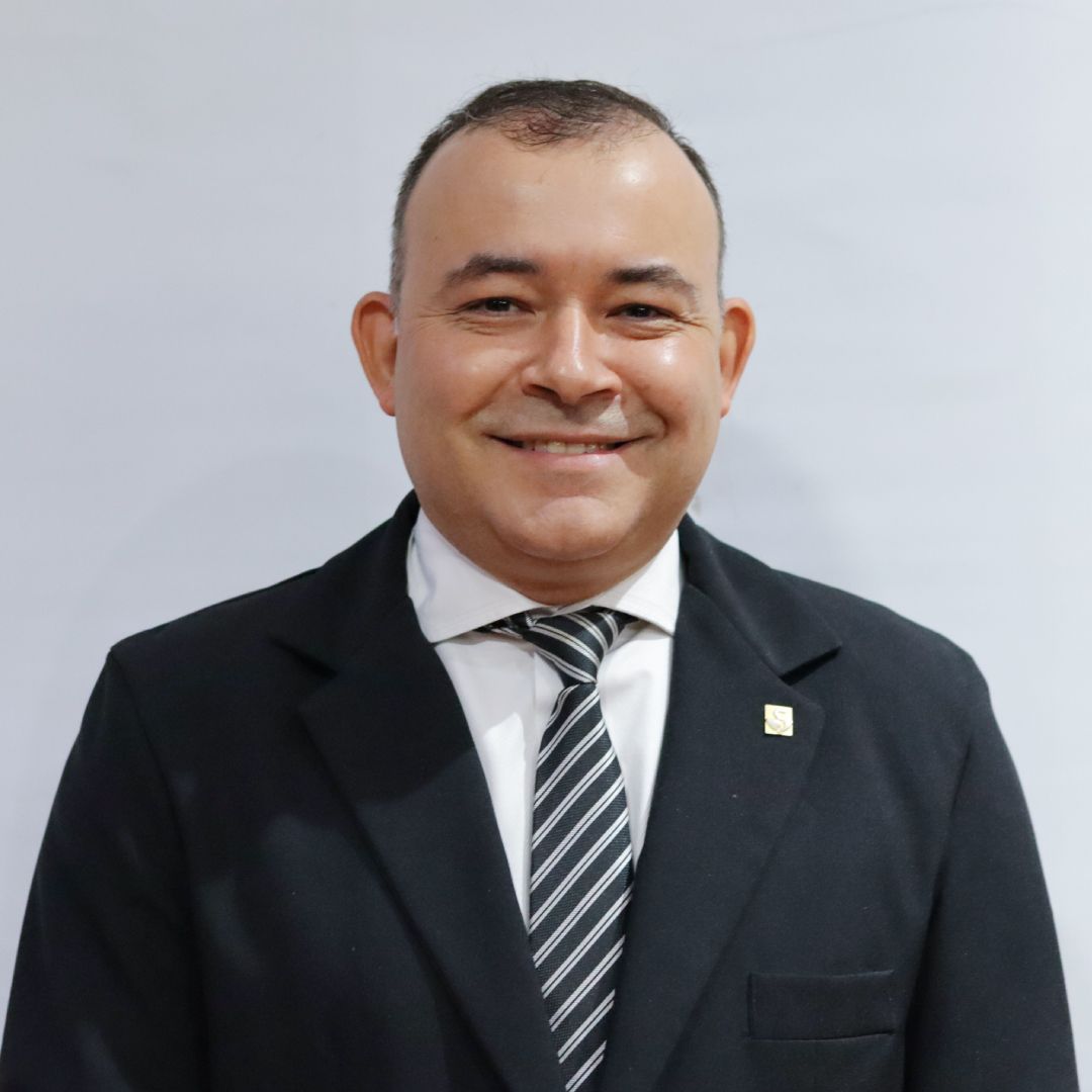 ARCENIO-GUERRERO-EJECUTIVO-DE-VENTAS